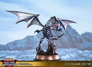 YU-GI-OH! - Blue Eyes White Dragon Statue Silver Edition - 35 cm