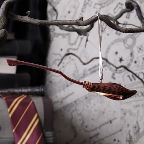 HARRY POTTER Nimbus 2000 Hanging Ornament (15,5 cm) / wisząca ozdoba HARRY POTTER Nimbus 2000 (15,5 cm)