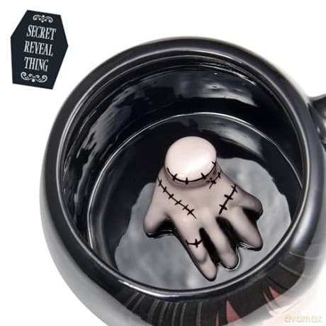 Wednesday: Wednesday And Thing 3D Kubek