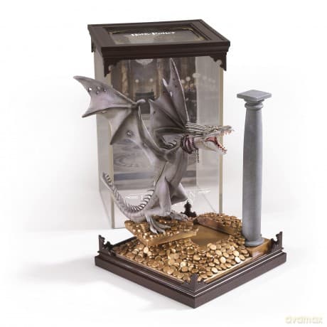 Harry Potter Magical Creatures - Ukrainain Iron Belly Dragon / Harry Potter: magiczne stworzenia - smok Spiżobrzuch ukraiński