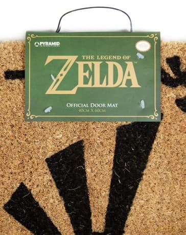 THE LEGEND OF ZELDA (TRIFORCE BLACK) DOORMAT / wycieraczka pod drzwi The Legend of Zelda (TRIFORCE BLACK) (60x40 cm)