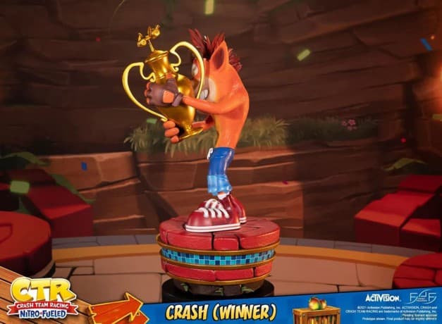 First4Figures - Crash Team Racing Nitro-Fueled (Crash Winner) RESIN /Figure [FIGURKA]