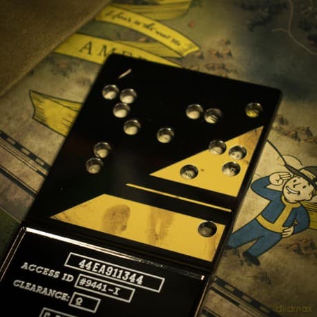 Fallout Limited Edition Nuclear Keycard Replica