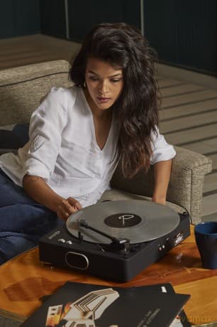 Brad: Brad Black Edition (Wireless Streaming Turntable)