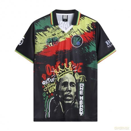 Bob Marley: Bob Marley One Love Rock FC Football Shirt Small