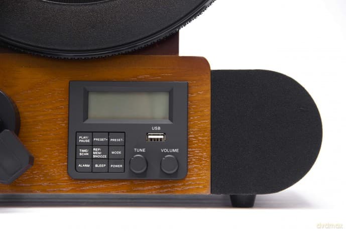 Fuse: Vert At Vertical Record Player With Audio Technica Cartridge. Bluetooth In/Out. And Fm Radio