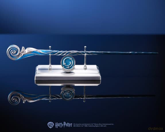 Harry Potter Różdżka celebracyjna Patronusa z podstawką do ekspozycji / Harry Potter Celebration wand Patronus Charm