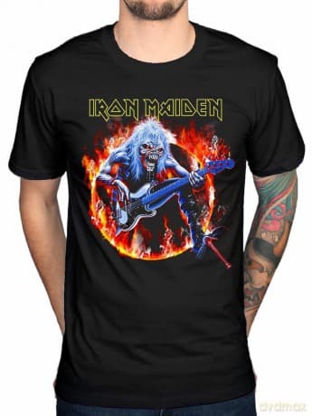 T-Shirt: Iron Maiden Men'S Tee: Fear Live Flames (Small)