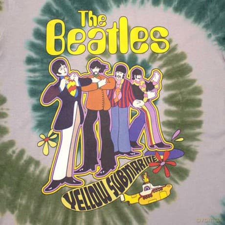 The Beatles: Unisex T-Shirt: Yellow Submarine Band In Line (White) (Wash Collection) (Small)