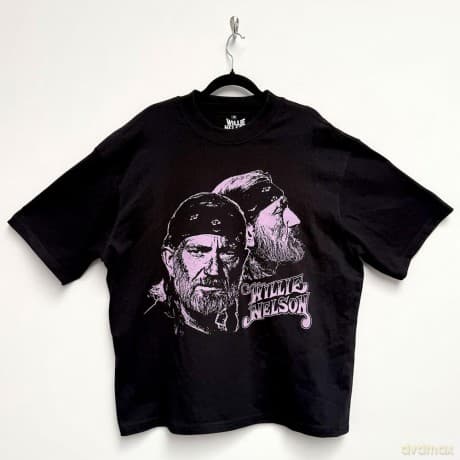 Willie Nelson: Unisex Oversized Boxy T-Shirt: Purple Graphic (Black) (Small)
