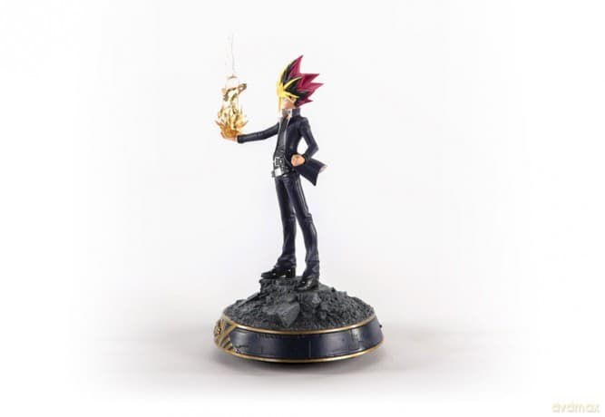 Yu-Gi-Oh! Statue Yami Yugi 31 cm