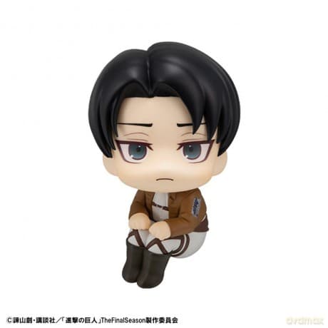 Attack on Titan Look Up PVC Statue Levi 11 cm