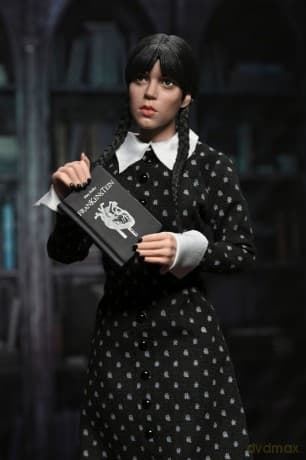 Wednesday Action Figure Wednesday (Classic Dress) 20 cm