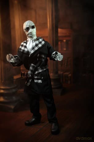 Universal Monsters Figure The Invisible Man 20 cm