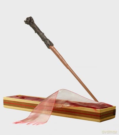 Harry Potters Wand In Ollivanders Box różdżka
