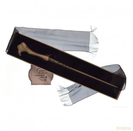 Harry Potter: Lord Voldemort'S Wand In Ollivanders Box