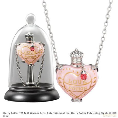 Harry Potter: Love Potion Pendant and Display
